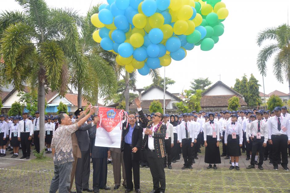 COI 2018 Stikes Bali Diikuti 548 Mahasiswa Baru  